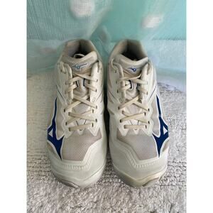 Mizuno Women’s Volleyball Shoes Size 8
